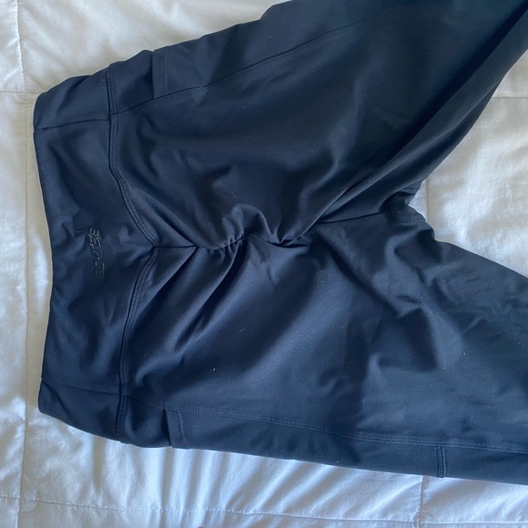 Black Bo + Tee leggings - Picture 2 of 2